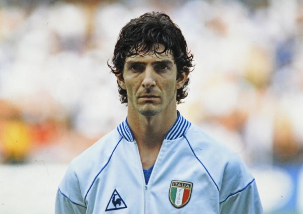 罗西:粗糙且缺乏勇气,尤文0-0米兰赛事  内容匮乏到难以讨论细节